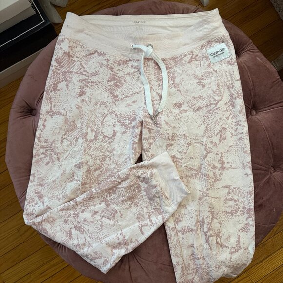 CALVIN KLEIN PERFORMANCE- PINK SNAKE PRINT- MATCHING JOGGER & HOODIE SET - Picture 2 of 5